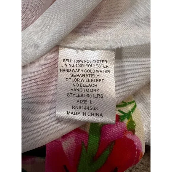 Growing Stronger Floral Romper By Lac Bleu V-Neckline Sleeveless Polyester - Picture 4 of 6